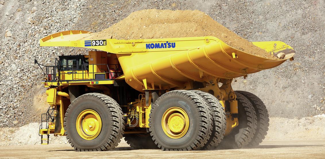 Komatsu GPL15052 electric truck in mining site