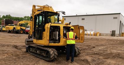 PC78US-11 small hydraulic excavator | Komatsu
