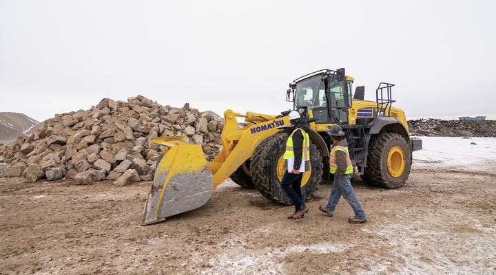 Surface mining wheel loaders | Komatsu