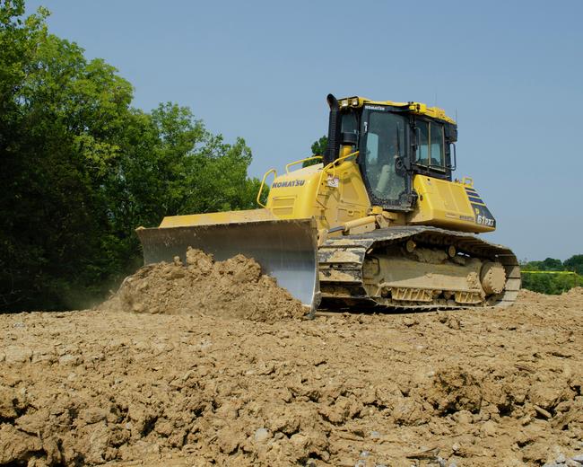 D61EXi-24 Mid-size Crawler Dozer | Komatsu