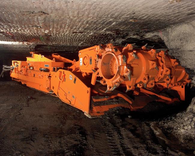 Komatsu 14CM15 room and pillar in mining