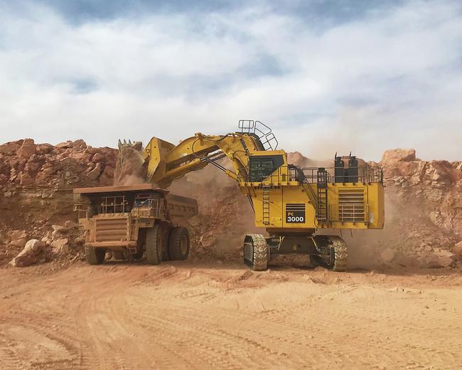 Komatsu PC3000-6 Excavator in constructioin site