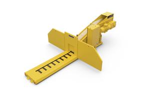 Komatsu RF5 Crushing reclaim feeder in white background