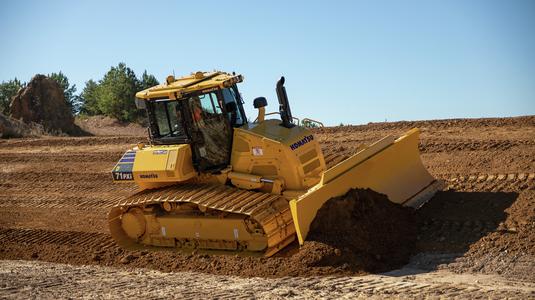 PC210LCi-11 mid-size hydraulic excavator | Komatsu PC210LCi-11 mid-size hydraulic excavator | Komatsu