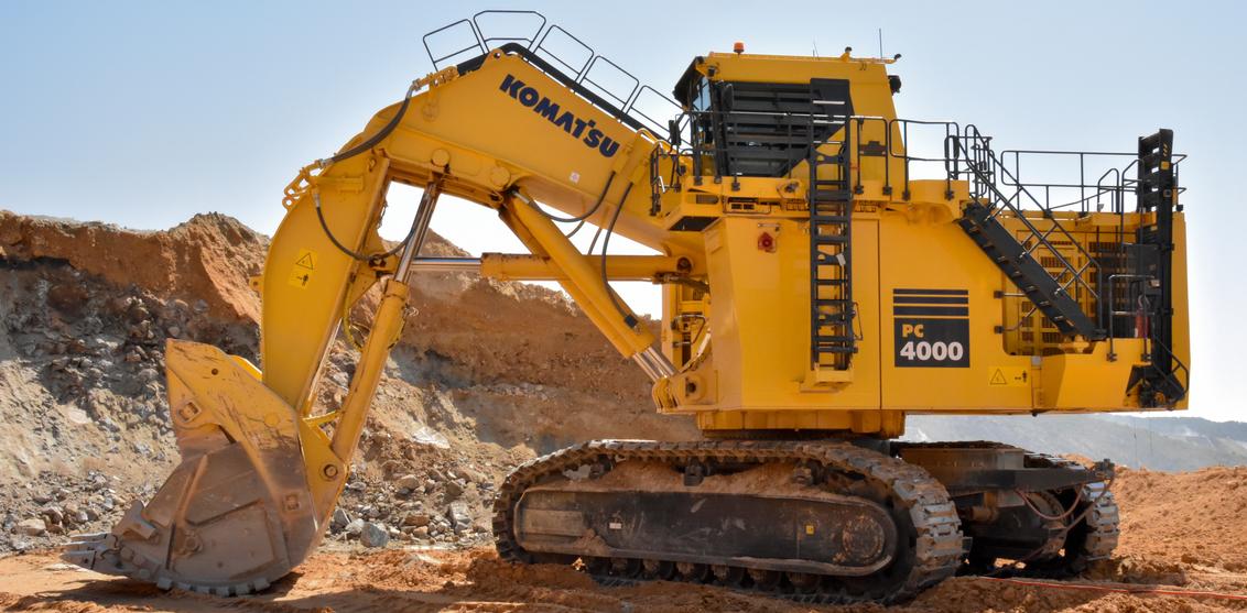 Komatsu showcases electrically powered PC4000-11E hydraulic mining 