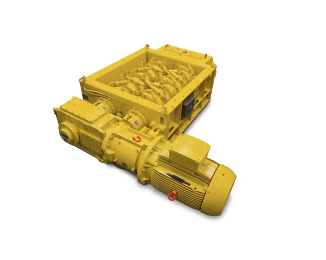 Komatsu XRS 600 Crushing sizers in white background